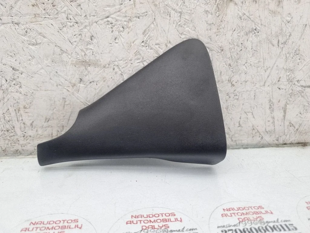 Other rear door trim element – Volkswagen Touareg I (2002-2010)