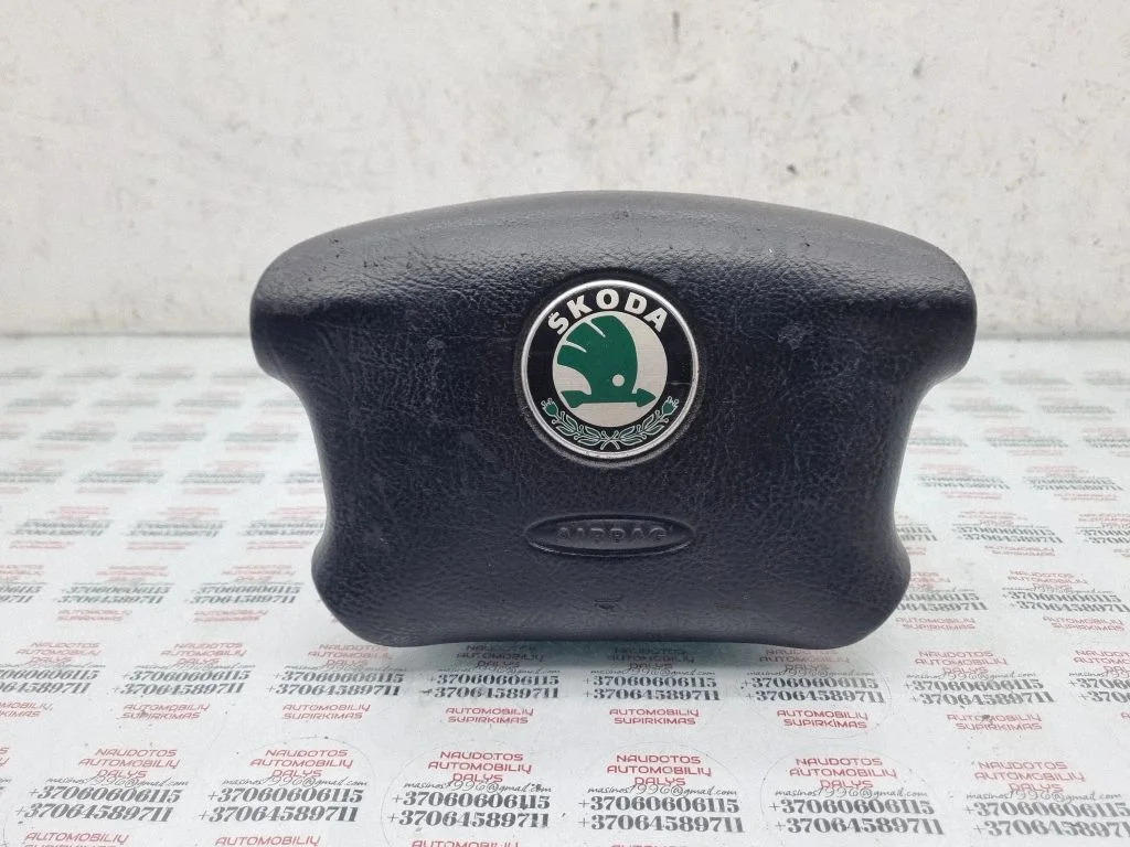 Steering wheel airbag – Skoda Octavia Mk1 (1U) (1996-2004)