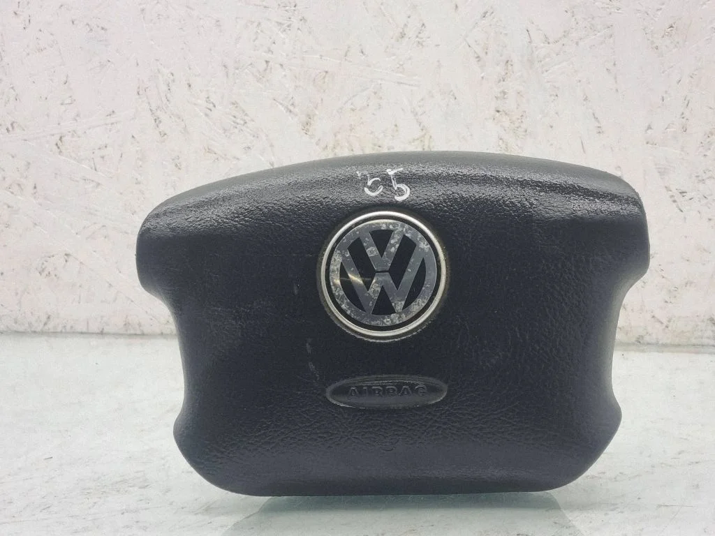 Steering wheel airbag 3B0880201M