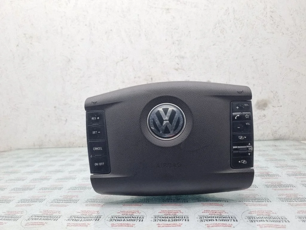 Steering wheel airbag – Volkswagen Touareg I (2002-2010)