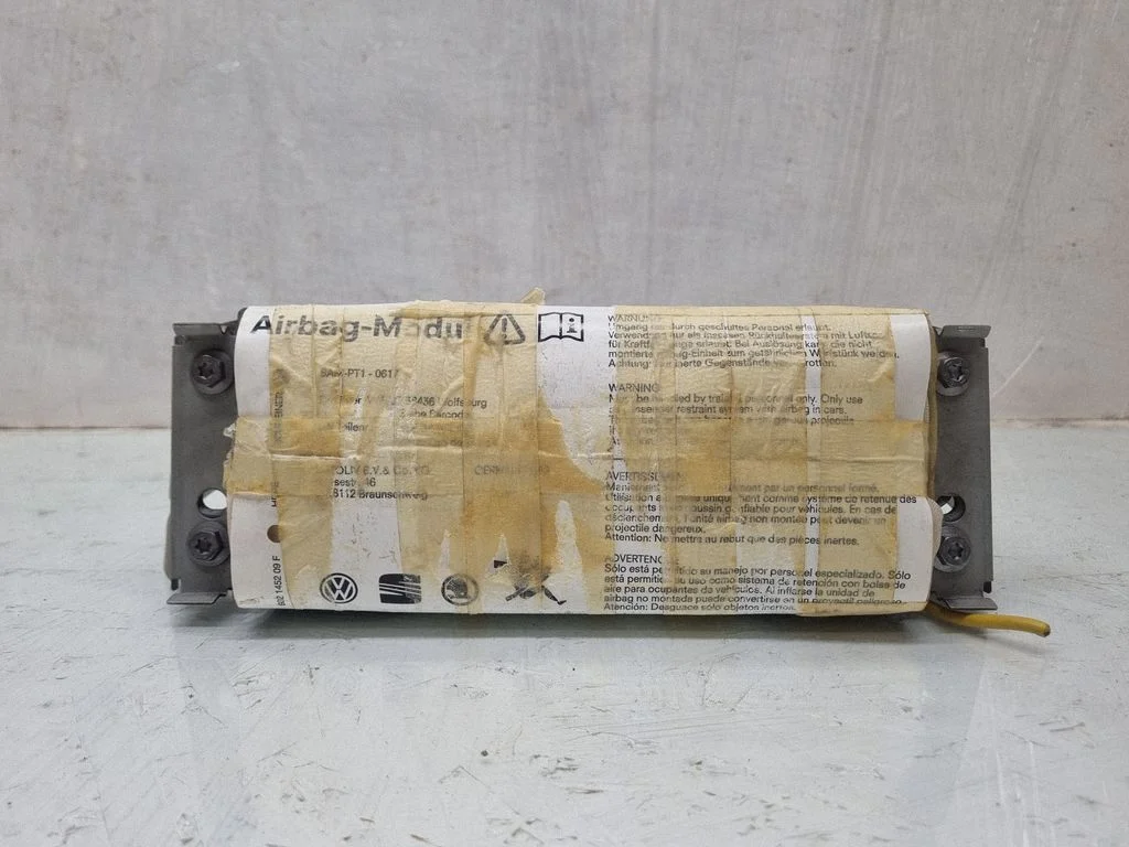 Passenger airbag – Volkswagen Golf Plus (2005-2013)