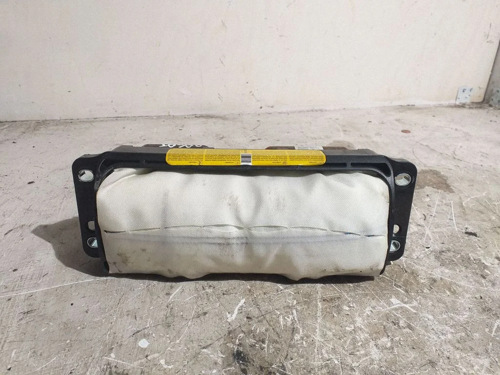 Passenger airbag – Volkswagen Passat CC (2008-2016)