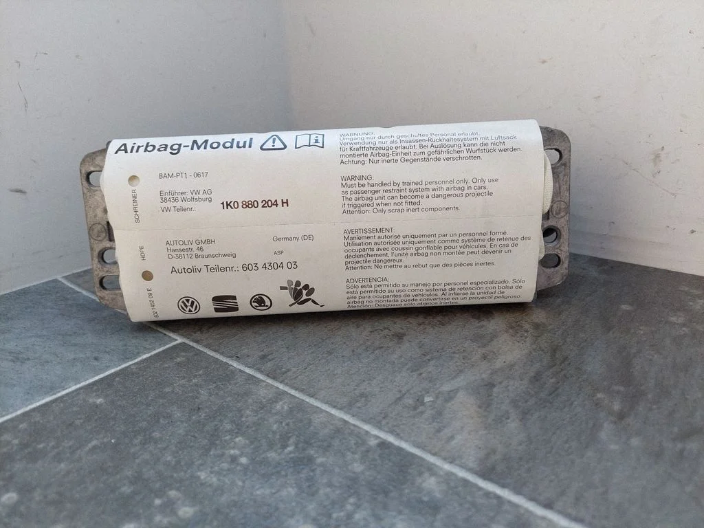 Passenger airbag – Volkswagen Golf Plus (2005-2013)