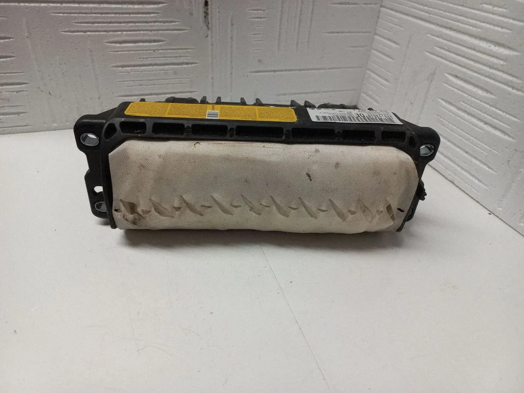Passenger airbag – Volkswagen Passat CC (2008-2016)