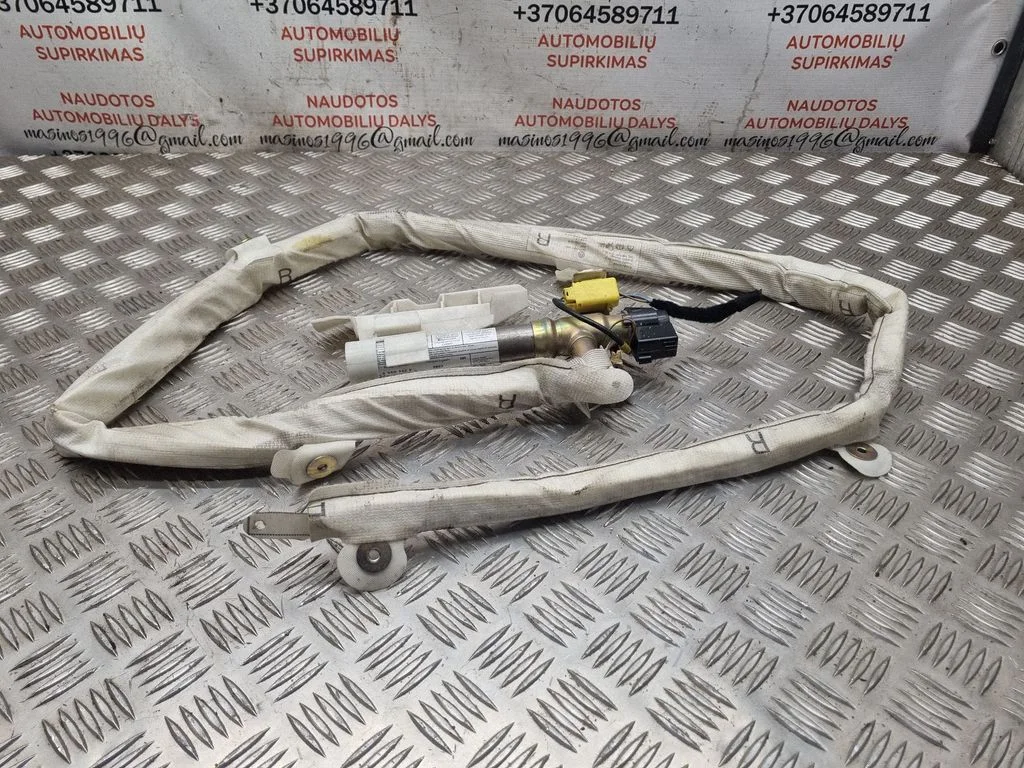 Katuse turvapadi (kardin) 6880742F