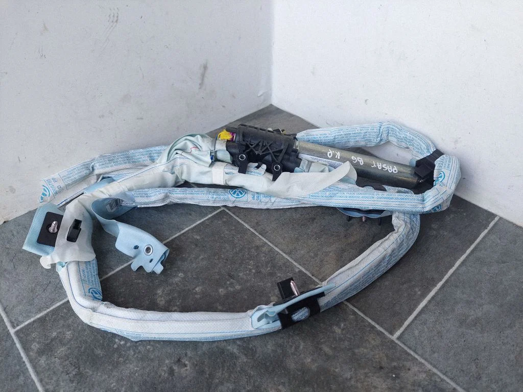 Roof airbag – Volkswagen Passat B6 (2005-2010)