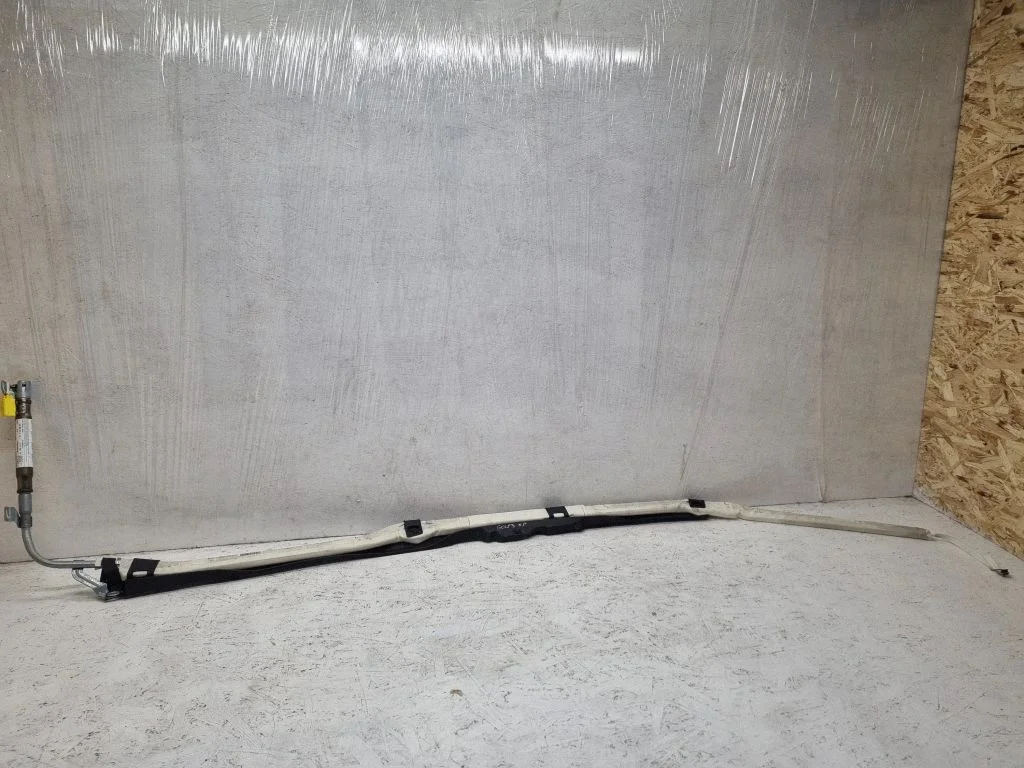 Roof airbag – Volkswagen Golf Plus (2005-2013)