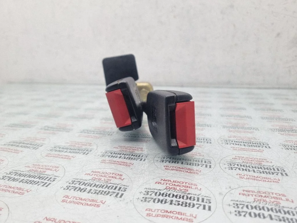 Vidējās drošības jostas sprādze (aizmugurē) 3B0857739A
