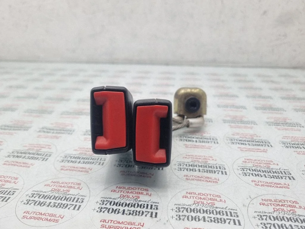 Middle seatbelt buckle (rear) 3C0857739B