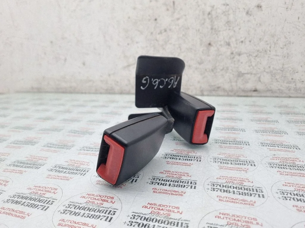 Keskmise turvavöö pannal (tagumine) – Audi A6 Allroad C5 (1999-2005)