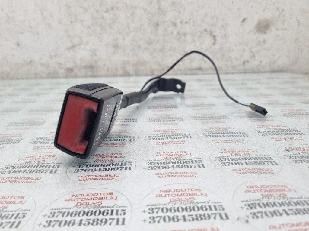 Zapięcie pasa przednie 1K3857756AK