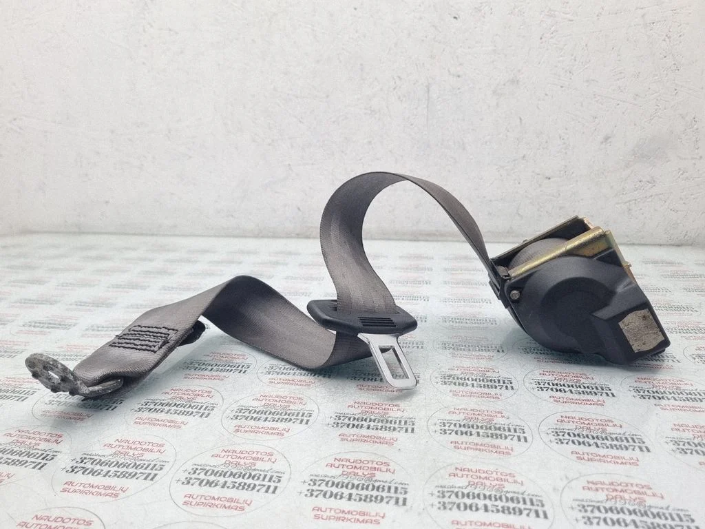 Rear seatbelt – rear left