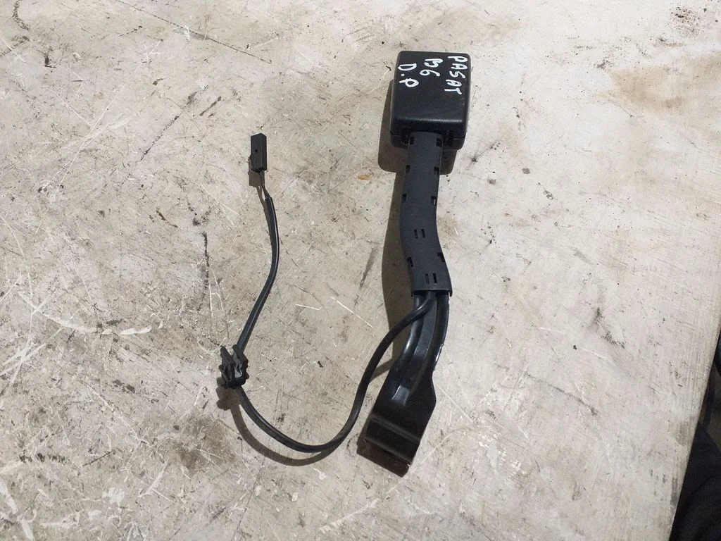 Front seatbelt buckle 3C0857756QVZ