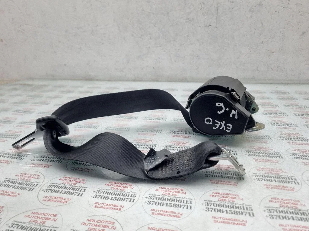 Rear seatbelt 3R0857805
