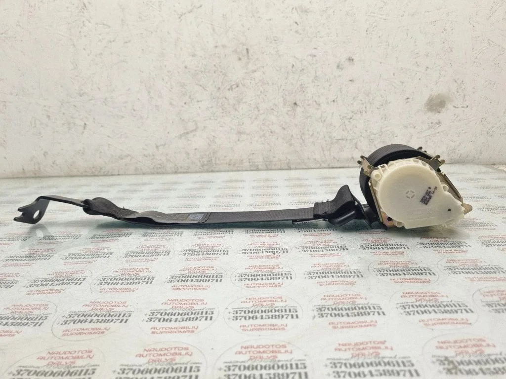 Rear seatbelt 5M0857805
