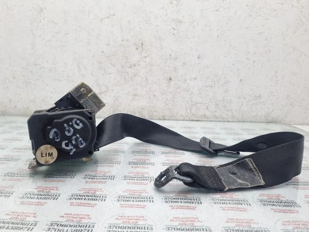 Rear seatbelt 3B5857806