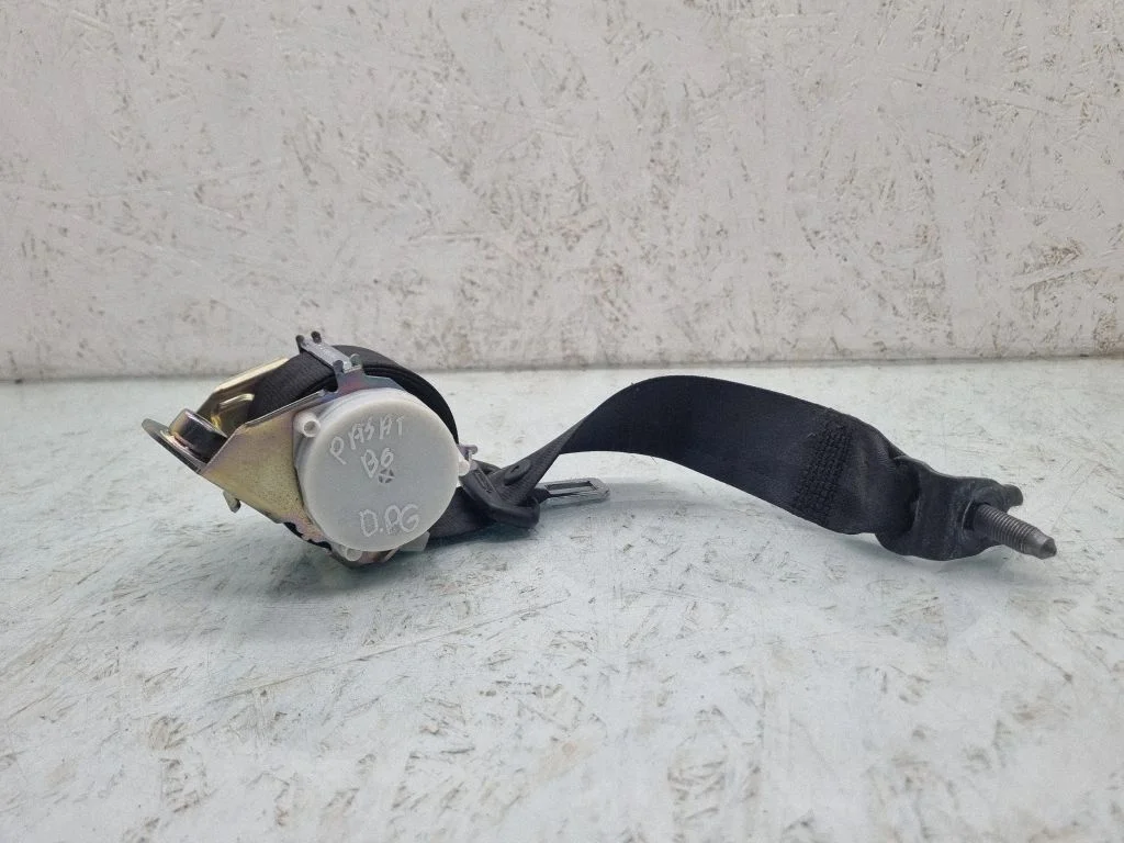 Rear seatbelt 3C9857806G