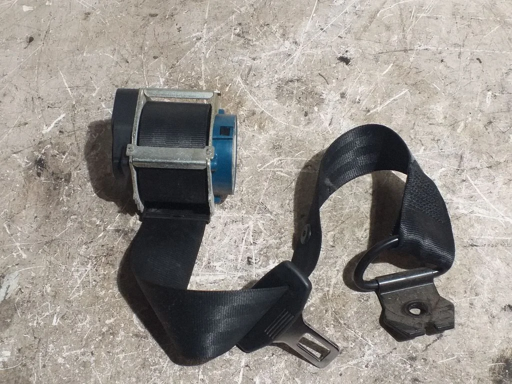 Tagumine turvavöö 3C9857806G