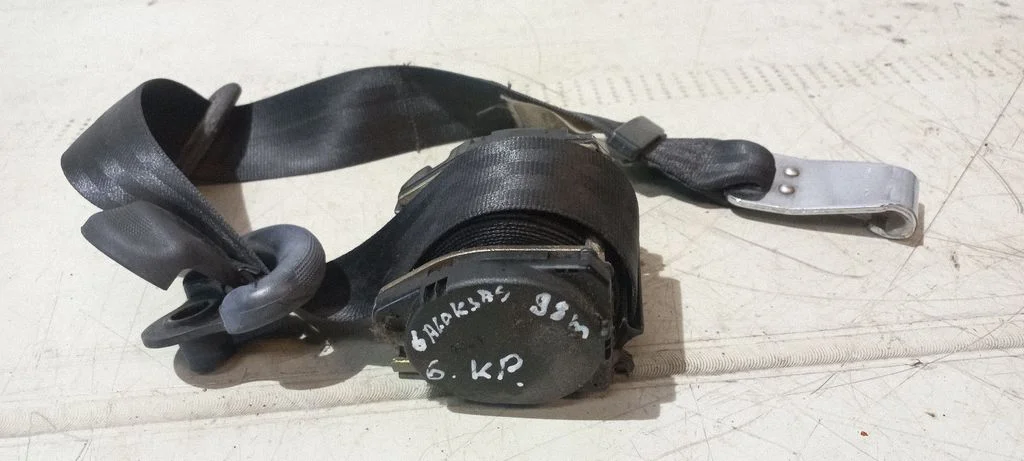 Rear seatbelt – Ford Galaxy (1995-2000)