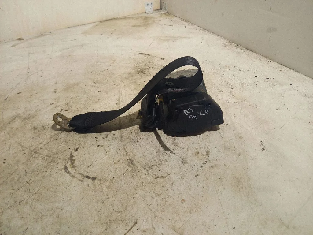 Rear seatbelt – Audi A3 S3 8L (1996-2003)