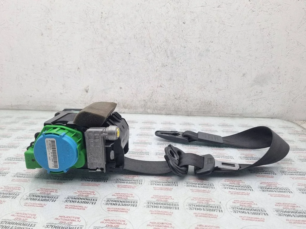 Front seatbelt – Audi A4 Allroad B8 (2008-2016)
