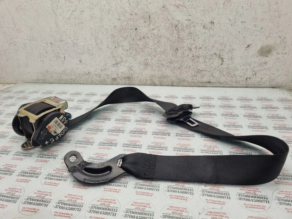 Front seatbelt – Volkswagen Golf Plus (2005-2013)