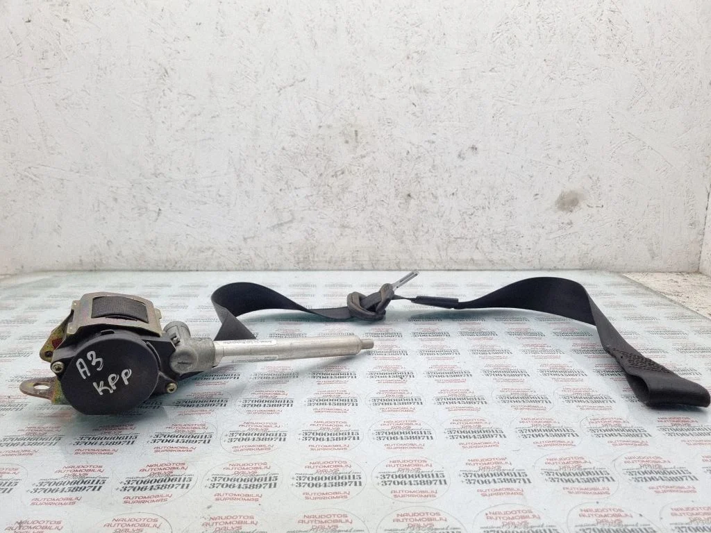 Front seatbelt 895857705BK