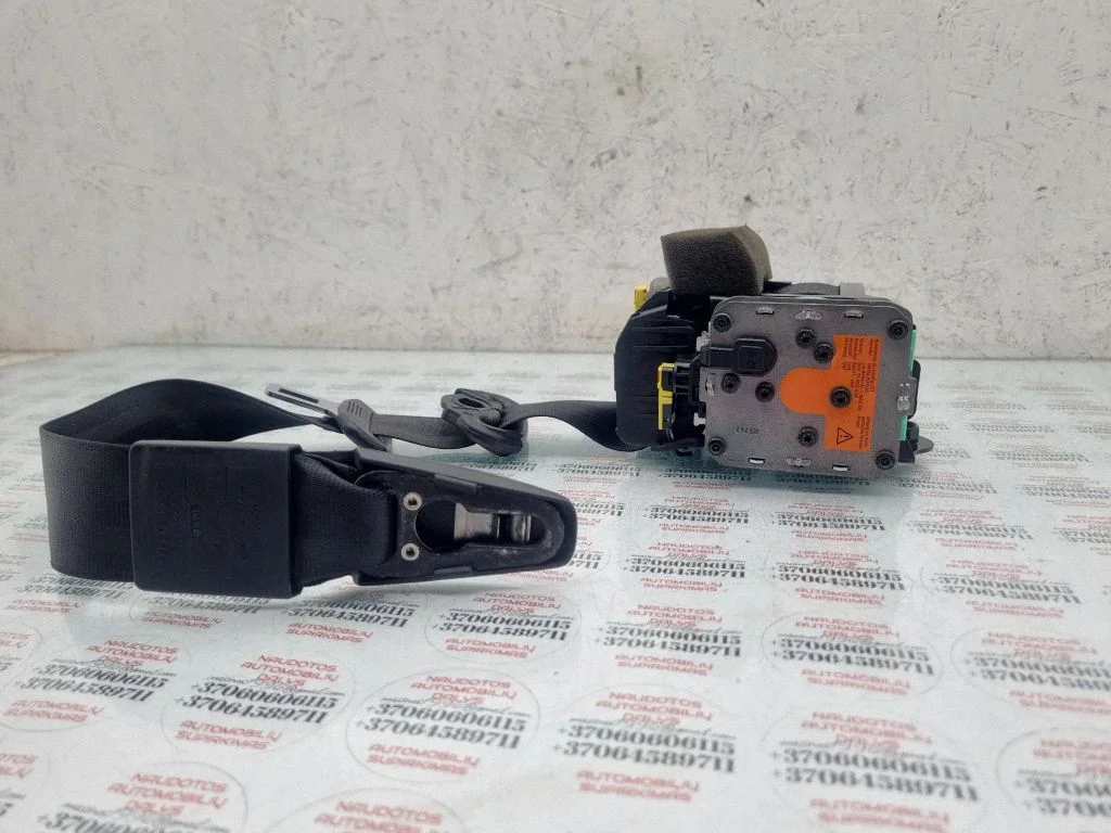 Front seatbelt – Audi A4 Allroad B8 (2008-2016)