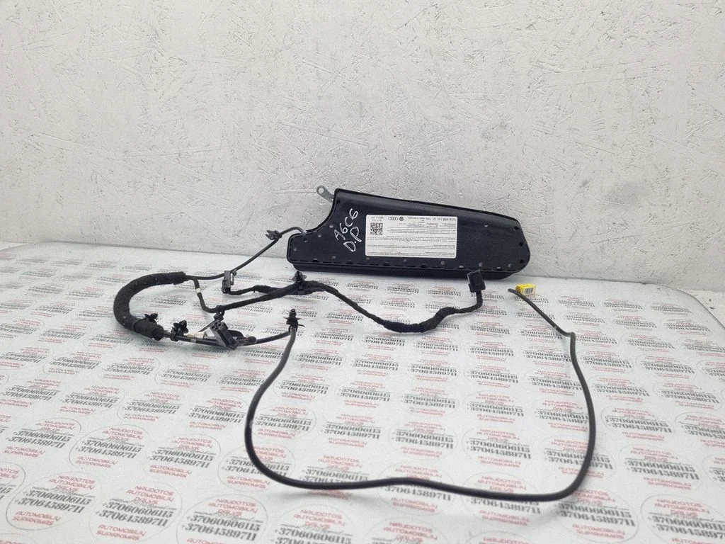 Istme turvapadi 4F0880242G
