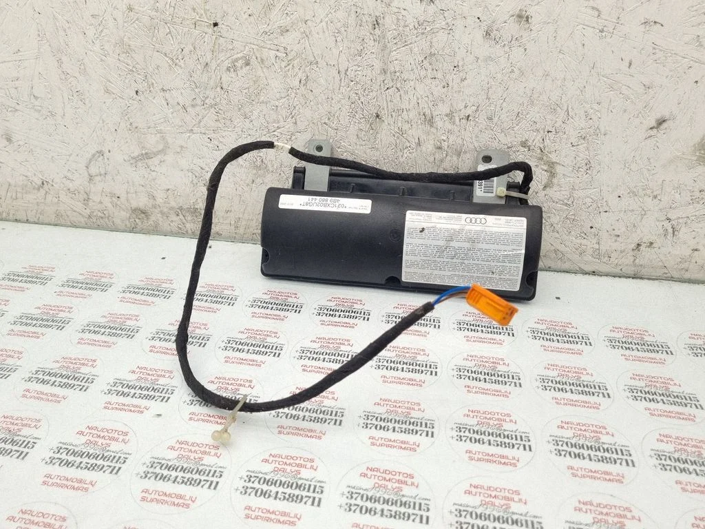 Istme turvapadi 4B9880441