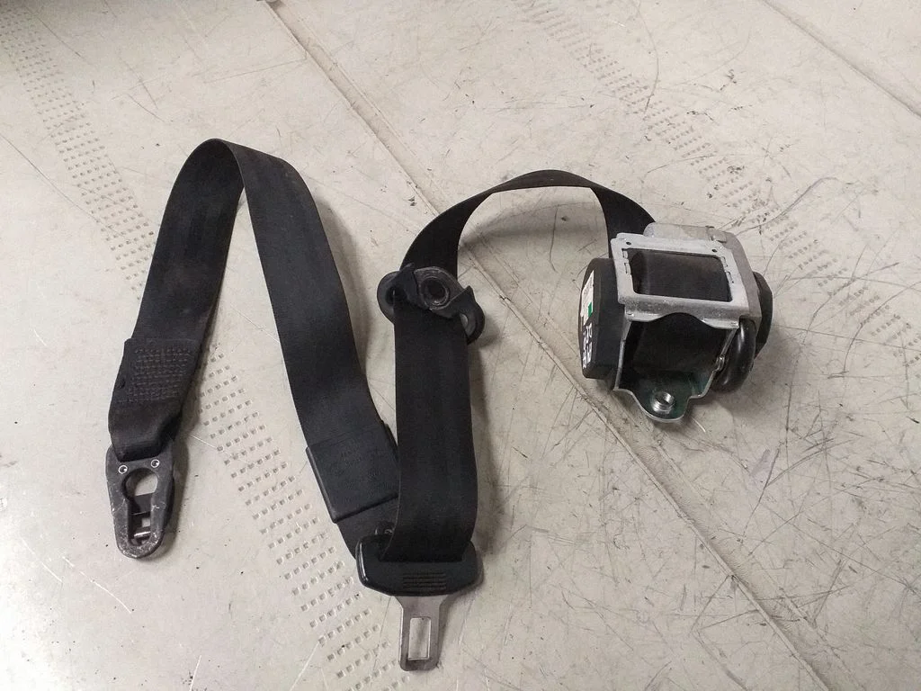 Front seatbelt – Audi A4 S4 B7 8E 8H (2005-2008)
