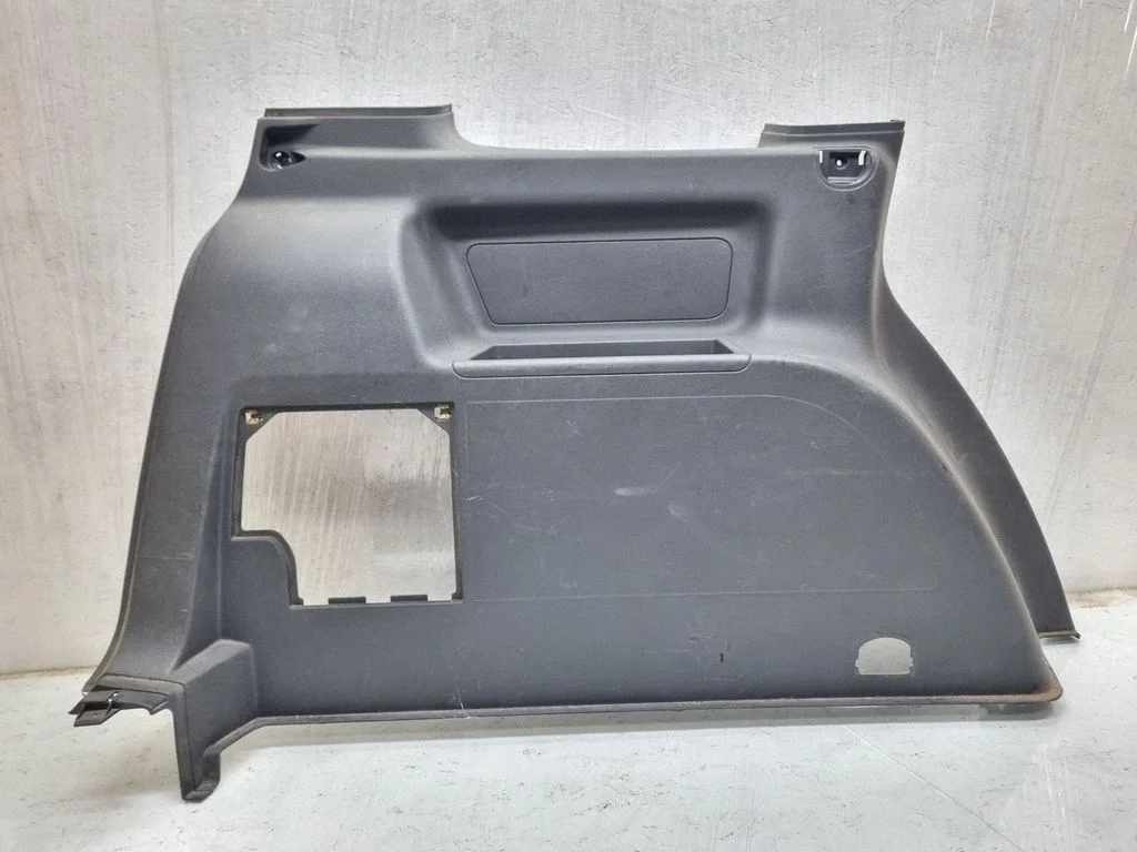 Trunk/boot side trim panel – Volkswagen Touran I (2003-2010)