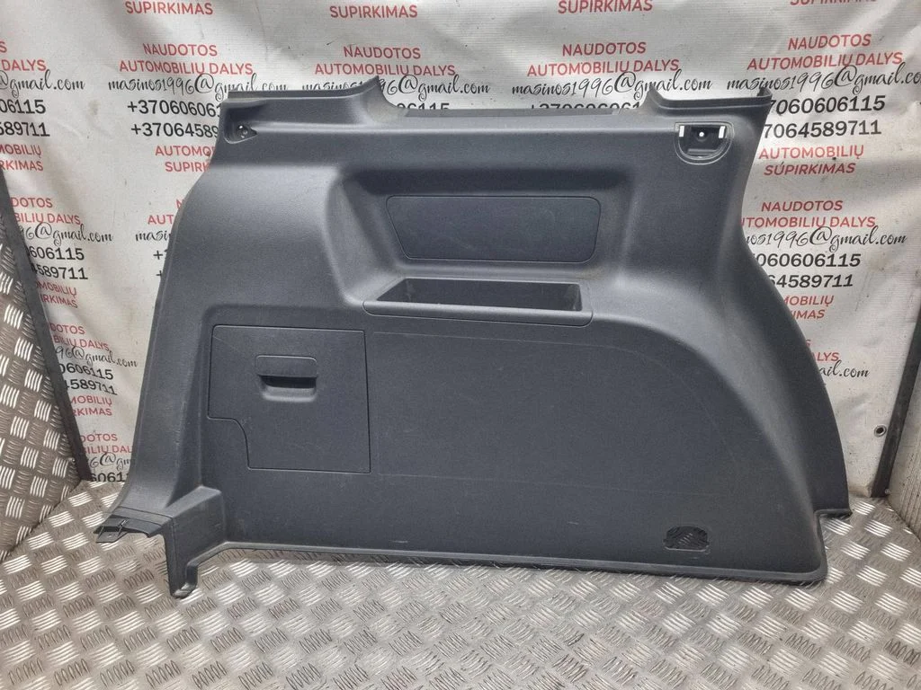Pagasiruumi külje viimistluspaneel 1T0867035