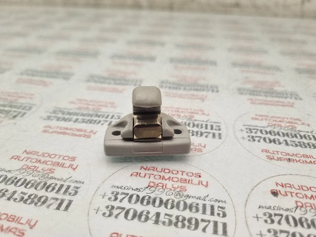 Sun visor clip/hook/bracket 3B0857561B