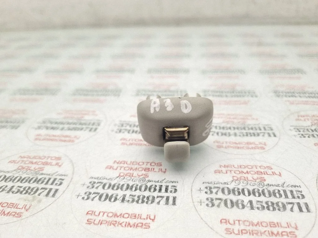 Sun visor clip/hook/bracket 8E0857562
