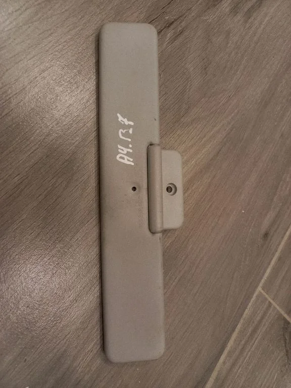 Päikesesirm 8D0858555
