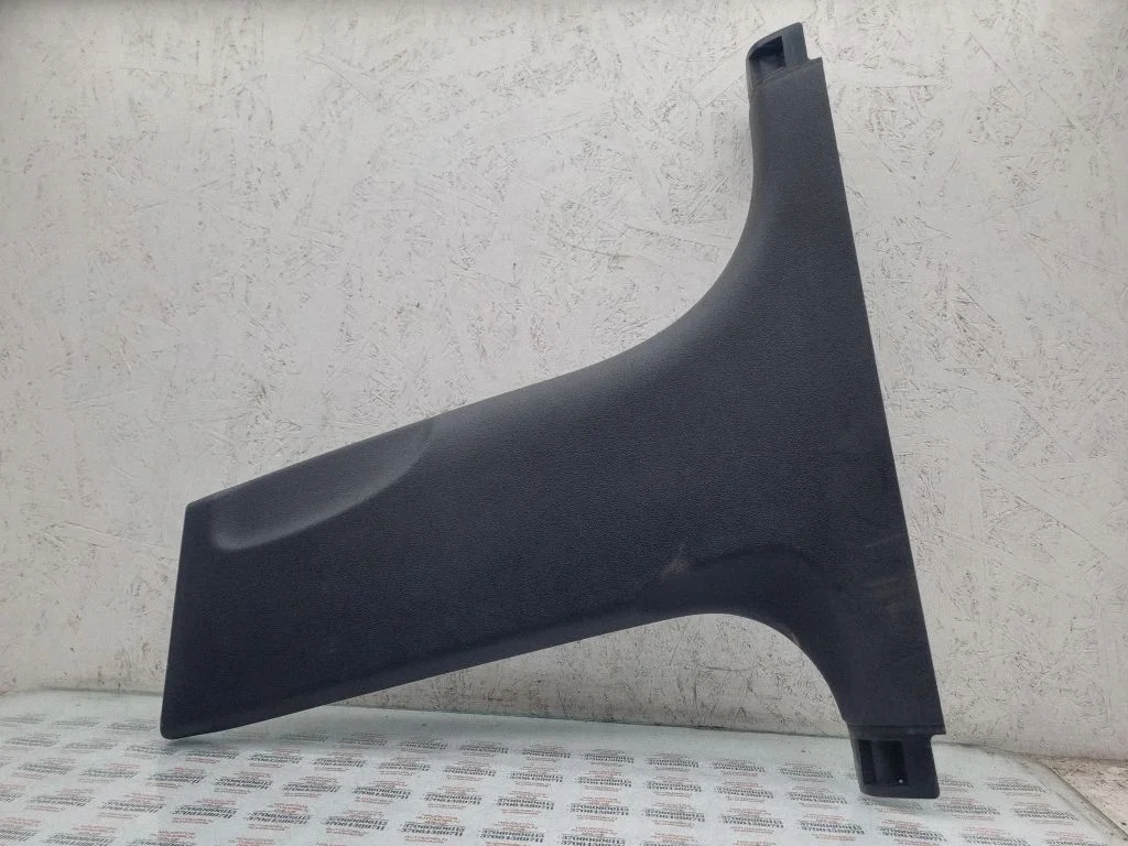 (B) piilari kate (alumine) – Audi A4 Allroad B8 (2008-2016)