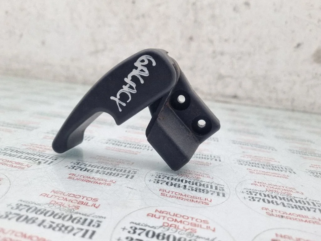 Engine bonnet (hood) release handle 1H1823533
