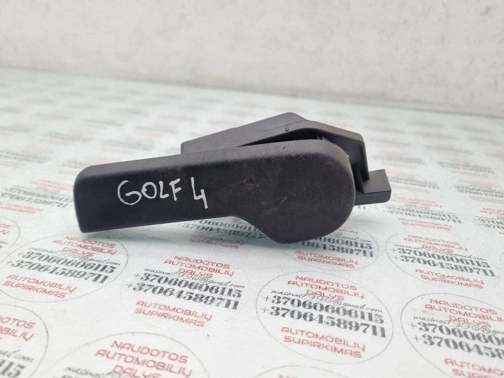 Motora pārsega atvēršanas rokturis – Volkswagen Golf IV (1998-2005)