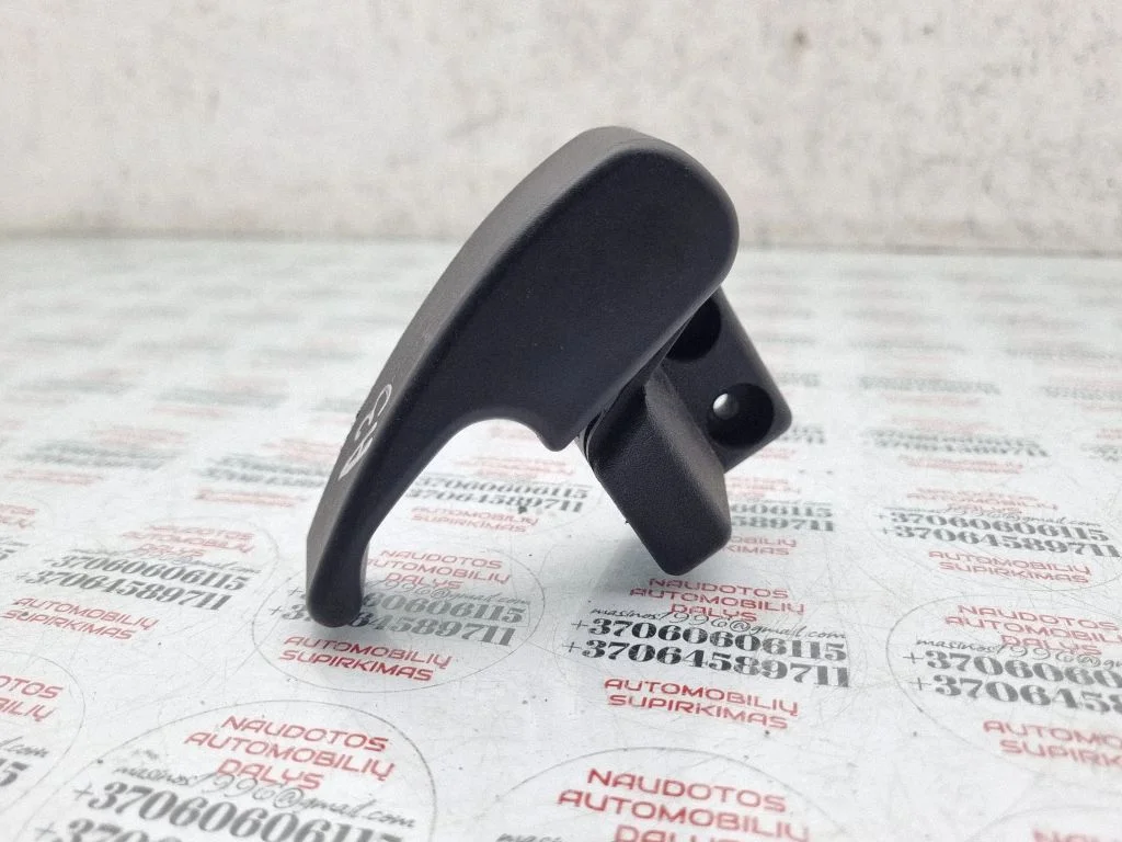 Engine bonnet (hood) release handle – Audi A3 S3 8L (1996-2003)
