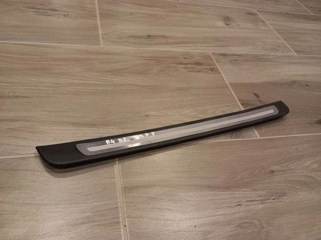 Front sill trim cover – Audi A4 Allroad B8 (2008-2016)