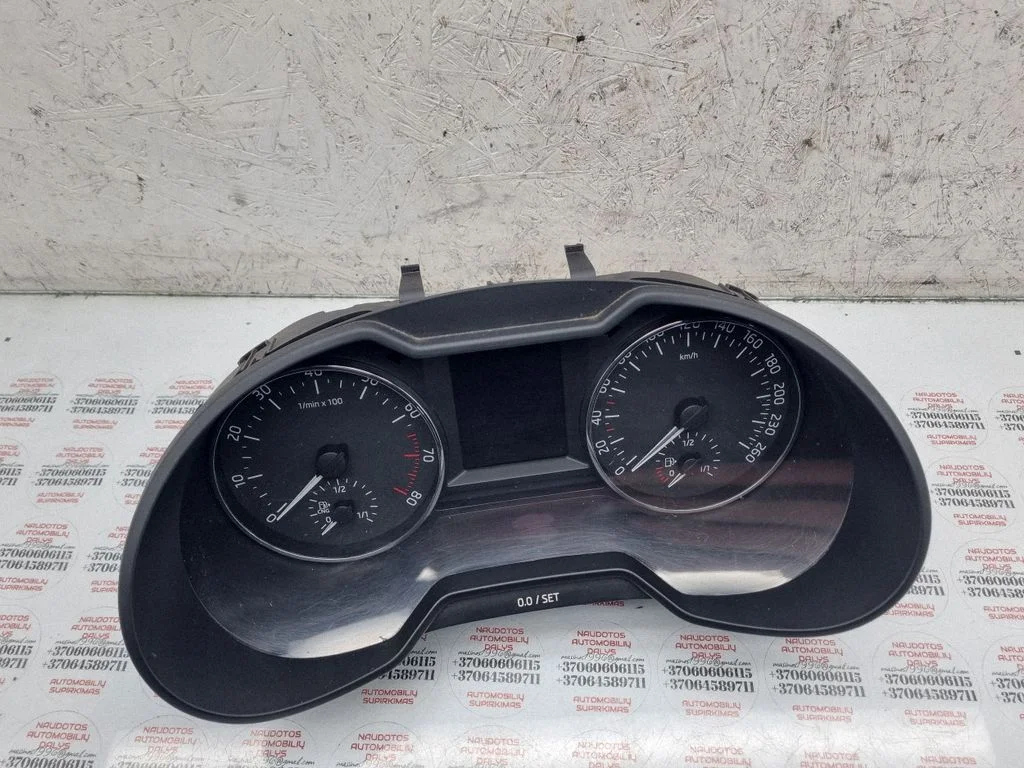 Spidometrs (instrumentu panelis) – Skoda Octavia Mk3 (5E) (2013-2019)