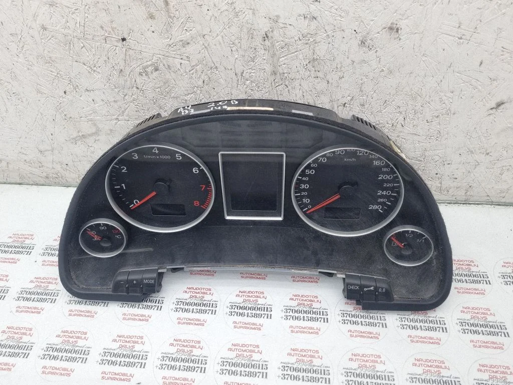 Speedometer (instrument cluster) 8E0920931E
