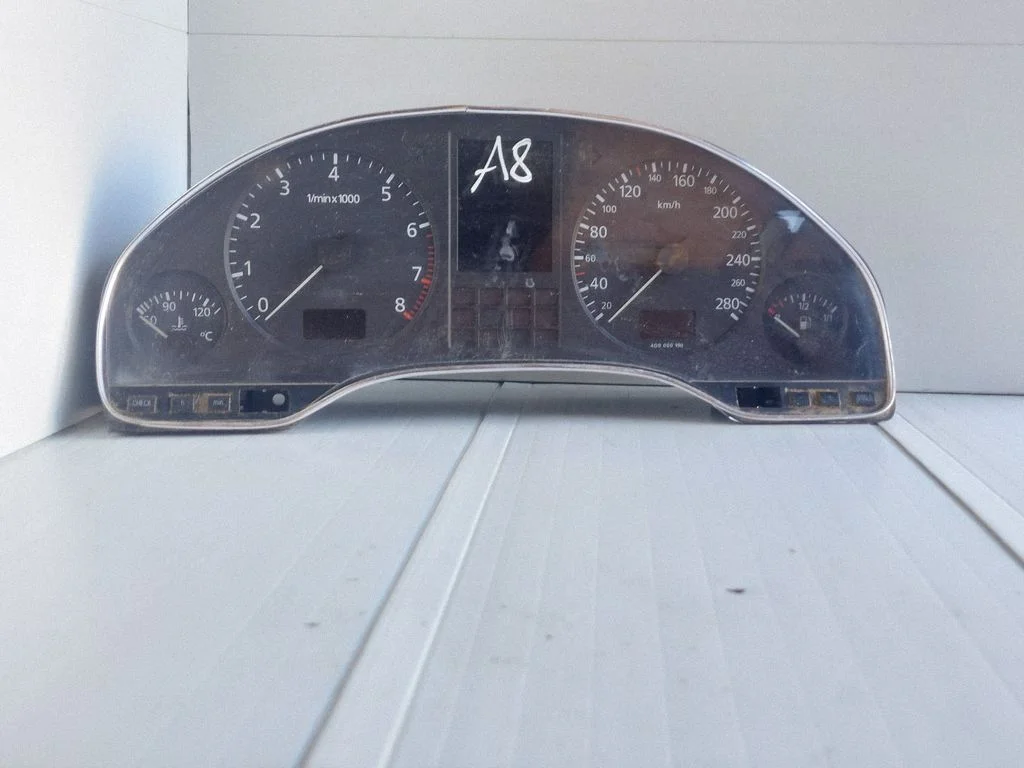 Speedometer (instrument cluster) 4D0919033F
