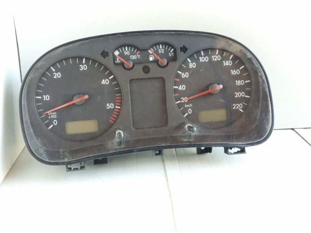 Spidomeeter (näidikuplokk) 1J0919880D