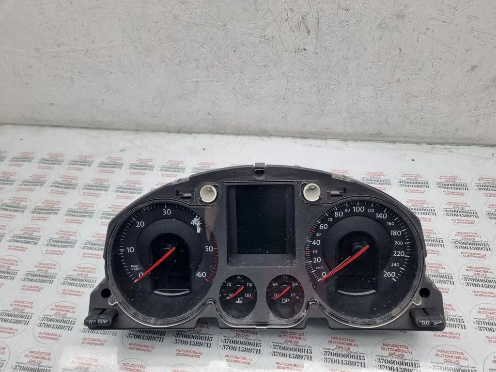 Speedometer (instrument cluster) – Volkswagen Passat CC (2008-2016)