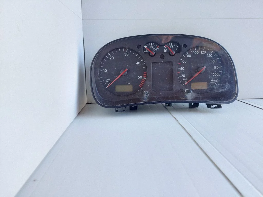 Spidomeeter (näidikuplokk) 1J0919880D