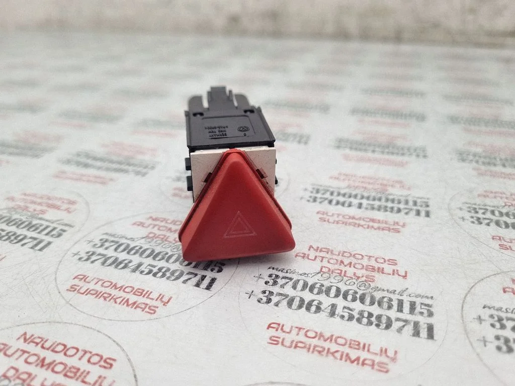 Hazard light switch – Volkswagen Jetta V (2005-2010)