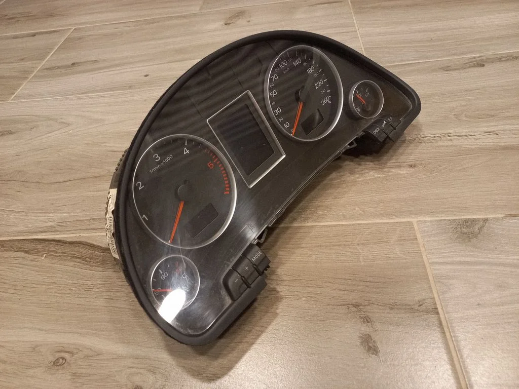 Speedometer (instrument cluster) – Audi A4 S4 B7 8E 8H (2005-2008)