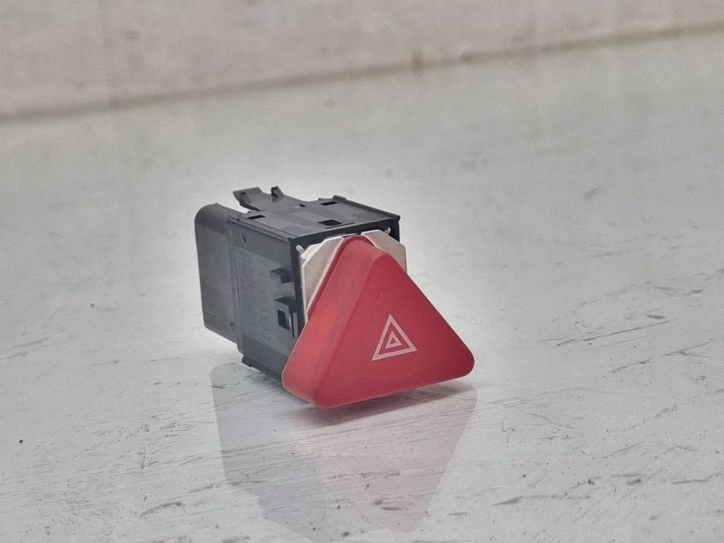 Hazard light switch 5M0953509